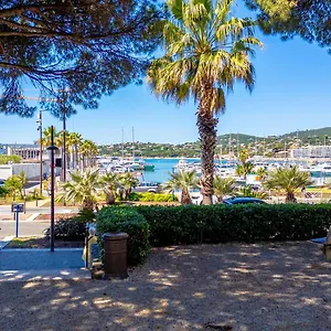 Les Palmiers Hotel